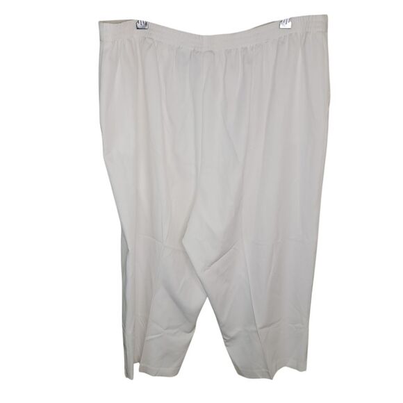 Alfred Dunner Nwot Classic Pull On Button Hem Twill Capri Pants 22W - Picture 3 of 6